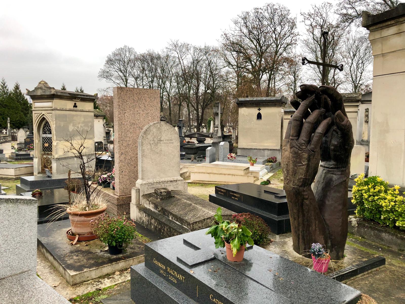 Mirko Grmek's tomb.jpg